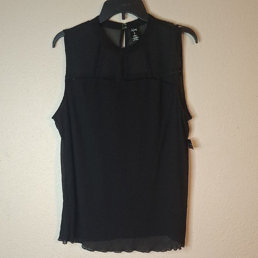 City Streets Black Keyhole Blouse size XL NWT